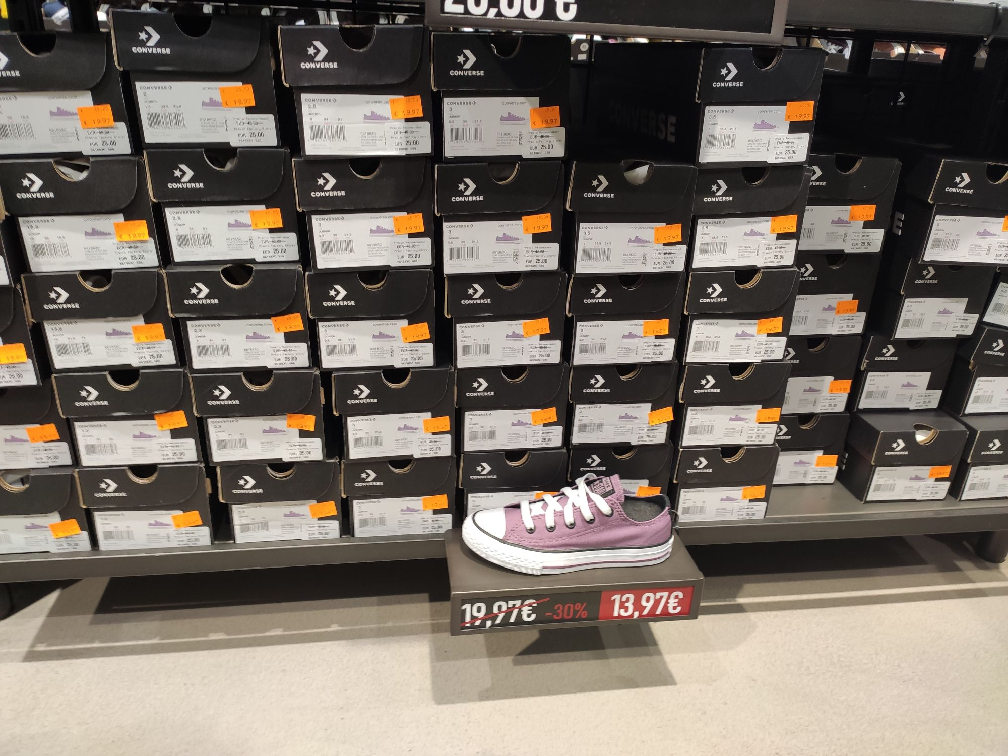 Converse outlet madrid clearance barcelona