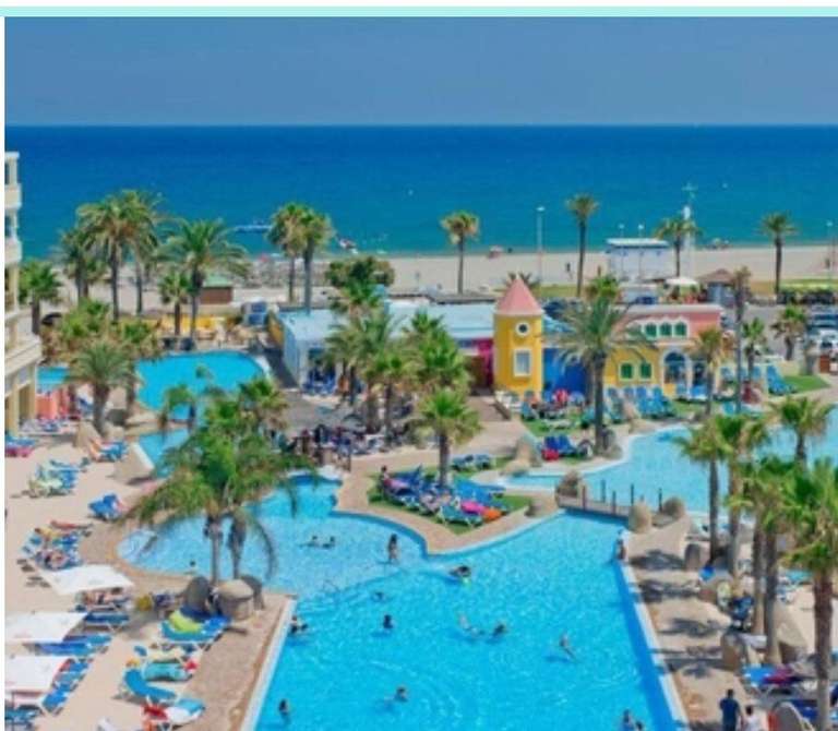 Media Pensión en Roquetas de Mar Noche de hotel 4* ¡primera línea de playa! por solo 69€ (PxPm2) (Junio)