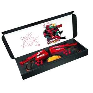 Pistolas Nerf Kronos XVIII 500 con 10 recargas edición limitada homenajeando a Deadpool