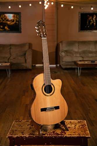 Ortega RCE159SN - Guitarra electroacústica (cedro, tamaño 4/4), color natural incluye bolsa y correa