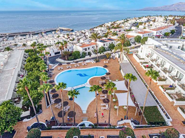 Lanzarote -> 4 noches en hotel 3* + vuelos desde 239€/persona [Muchas fechas]