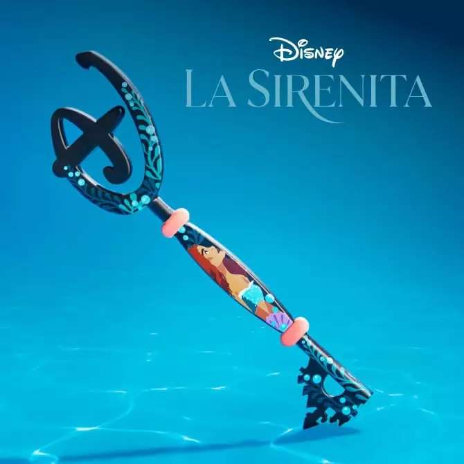 De Regalo llave edición limitada de La Sirena [ Compra + 30 euros en tienda Disney ]