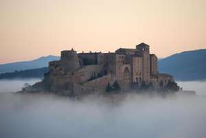 Descubre la experiencia de dormir en un castillo! Parador 4* en un castillo cerca de Barcelona por 44 euros! PxPm2 mayo