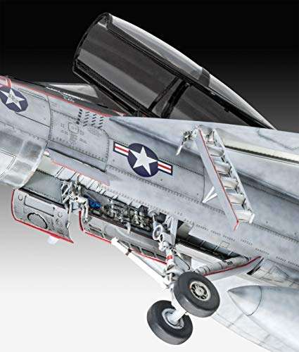 Maqueta Revell 03847 del caza F/A-18F Super Hornet en escala 1:32 de nivel 5