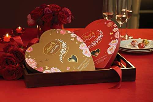 Lindt LINDOR Corazón Surtido caja de bombones surtidos con forma de corazón, chocolate con leche, bombones para regalar, 225g.