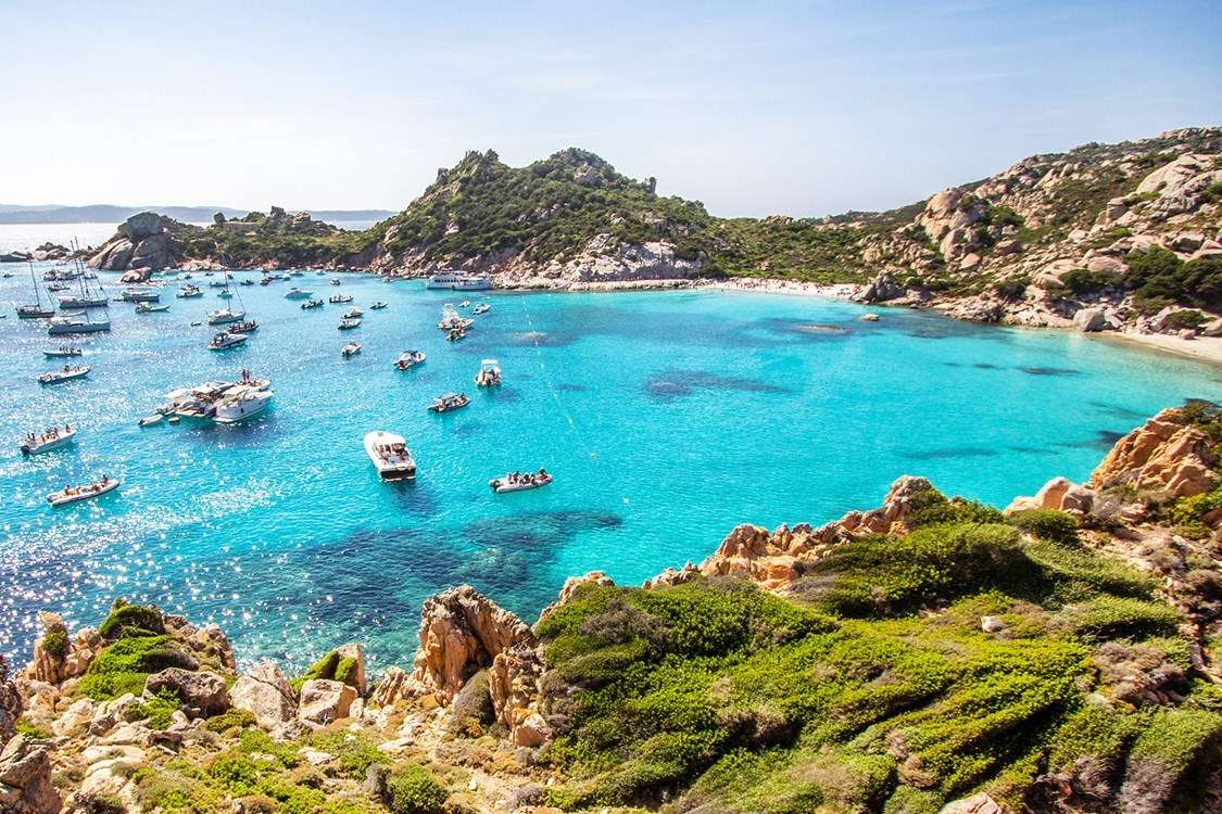 CERDEÑA ¡VUELA AL PARAÍSO ESTE VERANO! 7 NOCHES: VUELOS Directos+APARTAMENTOS céntricos a un paso de la playa con piscina | Badesi (sep)
