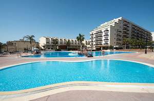 3 Noches en: Hotel & Spa Peñíscola Plaza Suites con desayuno 295€ 2 personas (septiembre)