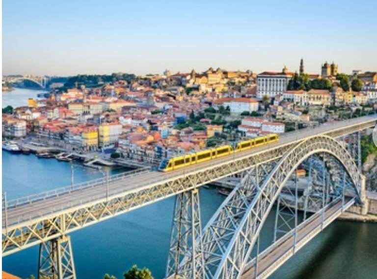 Escapada de lujo a Oporto 2 noches: hotel 5* en junior suite con desayunos, vuelos y más ¡EN JULIO! por solo 188€ (PxPm2)€