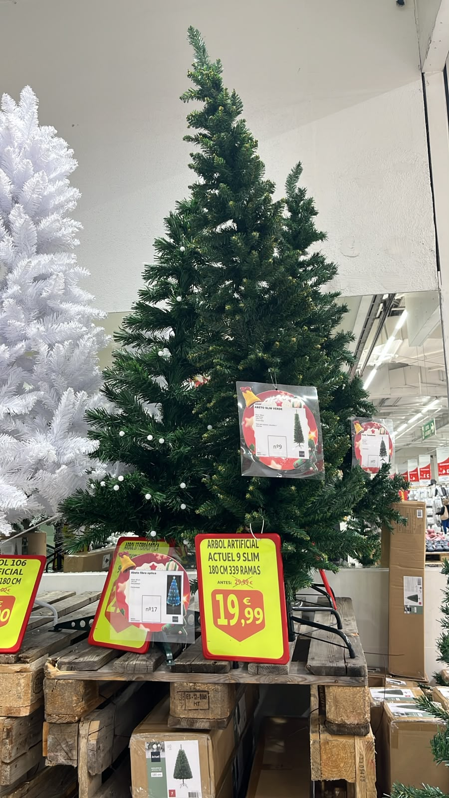 Arbol de Navidad 1.80cm Tiendas Alcampo