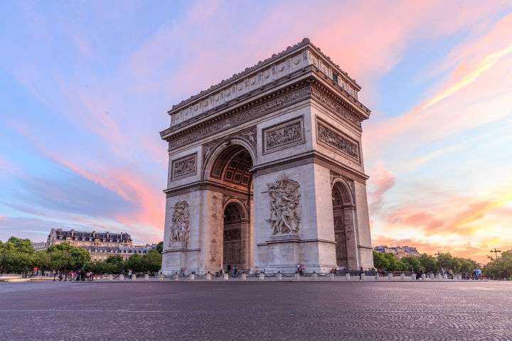Viaje a París con hotel 4* en Montmarte Vuelos + hotel 4* cerca de la Basílica del Sagrado Corazón por 183 euros!PxPm2 hasta junio