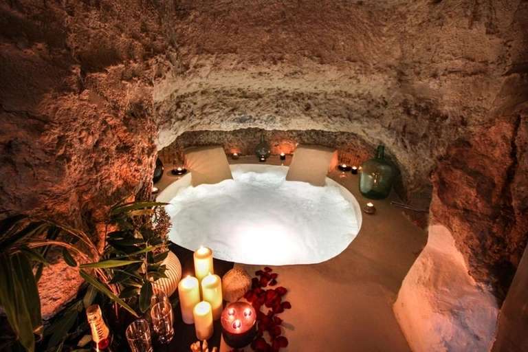 Hotel cueva de lujo 5* en Jorquera (albacete) : Noche en suite con piscina privada y desayuno+ cancela gratis 119,50 PxPm2