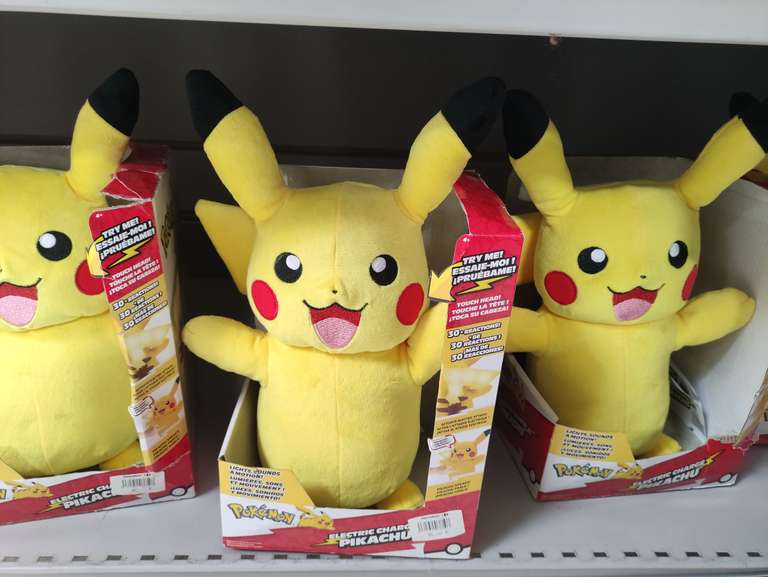 Peluche Pikachu electric charge - carrefour outlet (augusta)