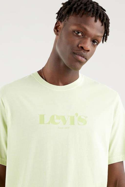 Levi’s SS RELAXED FIT TEE . Camiseta de chico. 50% de descuento con código promocional.
