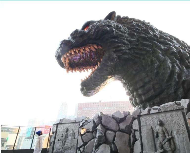 Hotel Godzilla 4* en Tokio 2 noches hotel 4* con espectáculo de luces y cancelación gratuita solo 117€ (PxPm2)(Enero)