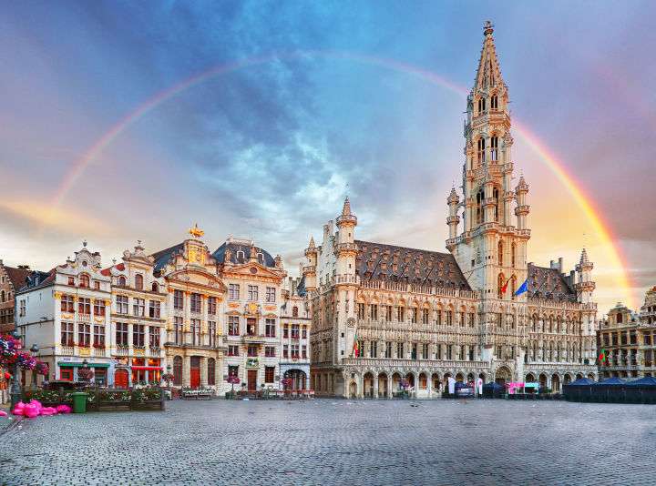 Viaje low cost a Bruselas ! vuelos + 2 noches en hostal céntrico por 131 euros! PxPm2 Abril