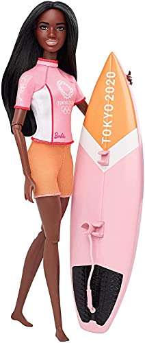 Barbie, Juegos Olímpicos Tokio 2020 muñeca surfista con uniforme de surf y con accesorios