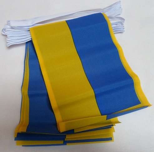 AZ FLAG Guirnalda 6 Metros 20 Banderas de Ucrania 21x15cm - Bandera UCRANIANA 15 x 21 cm - BANDERINES. TODOS CON UCRANIA !!