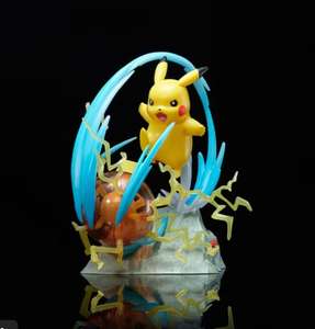 Figura Deluxe Pikachu Pokemon de 33cm con luces