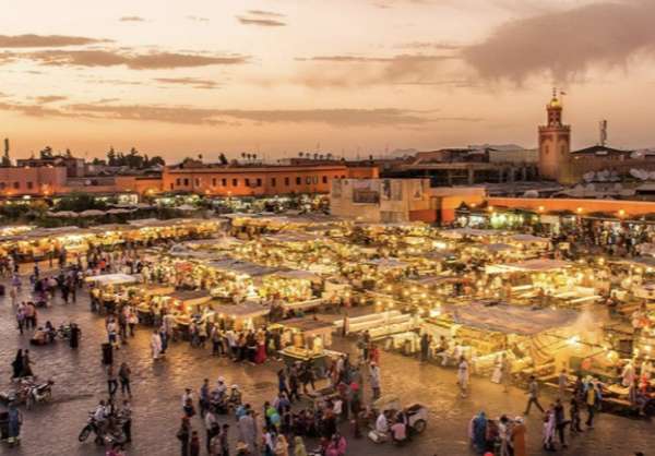 Descubre Marrakech en un Riad con vuelos y desayunos