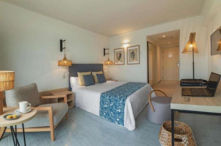 Cabo de Gata: Hotel 4* habitación Delux + desayuno 35€ persona (Abril)