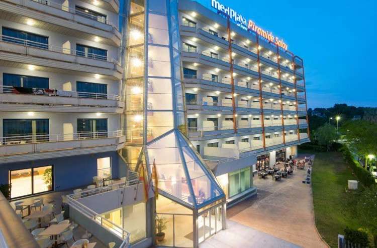Escapada a PortAventura + Ferrari Land Hotel 4* + media pensión + 6 recintos patrimonio desde 86€ [Tarragona // Precio por persona y noche]