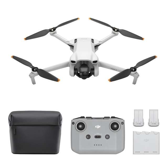 Dron con cámara DJI Mini 3 Fly More Combo con control remoto RC-N1 y peso de 248g.