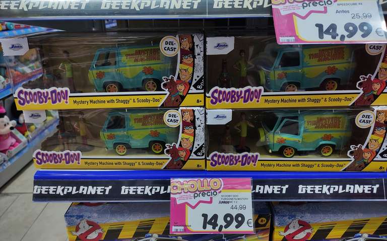 Jada Furgoneta Mistery Machine de Scooby Doo escala 1:24 con figuras - Toy Planet (tiendas físicas)