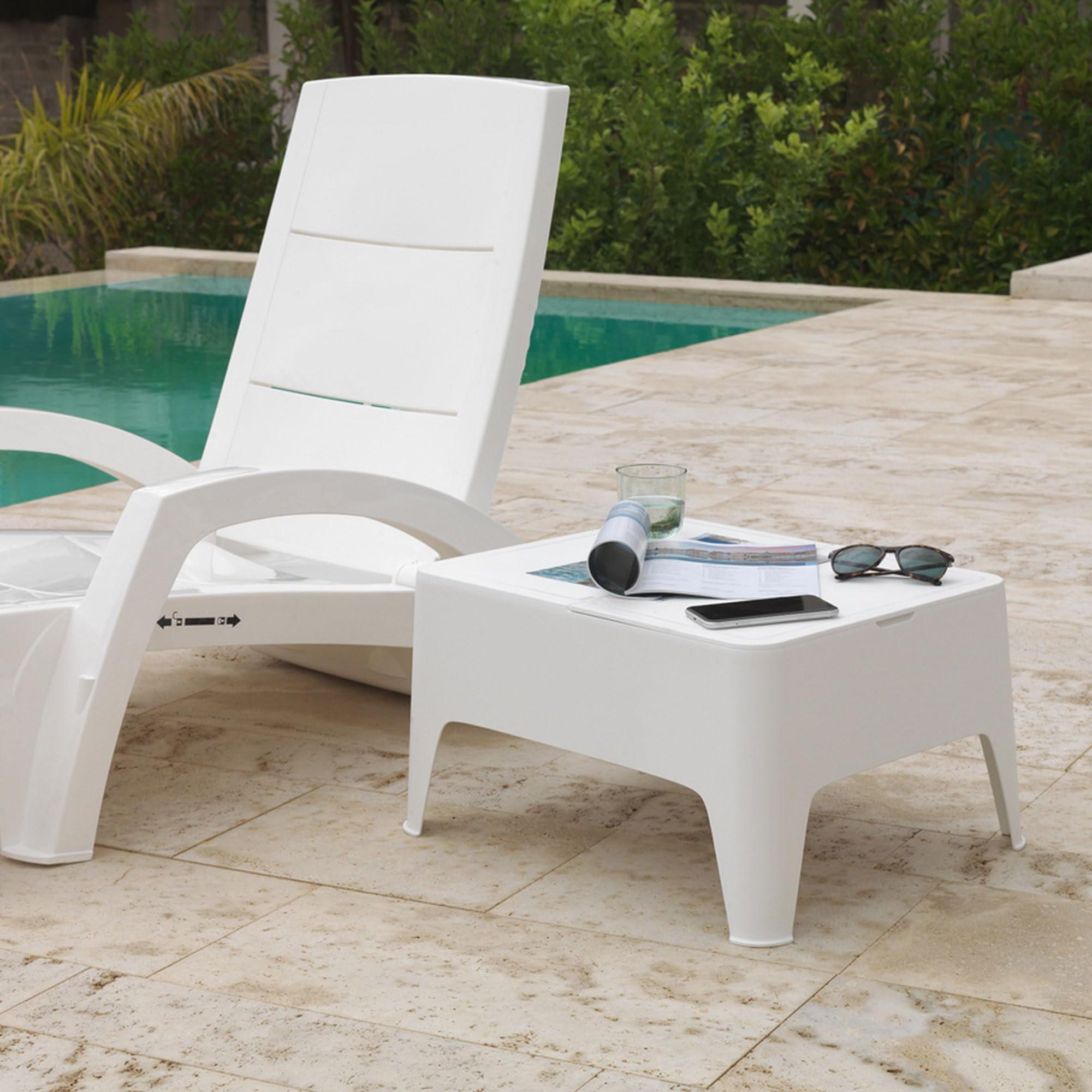Mesa Auxiliar Exterior Alaska - Ligera, Apilable y Resistente - Con Cajón de Almacenaje - 58 x 48 x 30 cm (Precio con recompensa 7'97€)