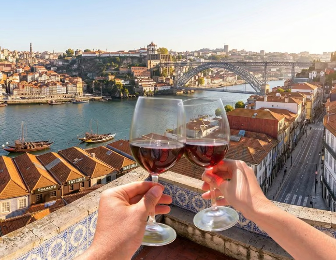 OPORTO ¡2 NOCHES! en HOTEL 3*+DESAYUNO+CATA bodega+CRUCERO Duero (desde 75€/pers nov-dic, 83€ oct y 85€ Ago-sep)