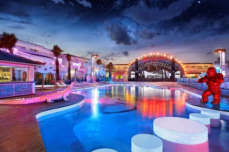 Ushuaia Ibiza Hotel 5* 2 noches hotel 5* con vuelos incluidos ¡y mucha fiesta! Por 198 euros! PxPm2