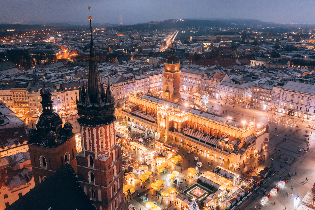 CRACOVIA ¡UNA ESCAPADA DE CUENTO! ¡2 NOCHES! Vuelos+Hotel 4*+desayuno, junto al barrio judío y muy cerca del centro|Polonia (desde 154€ ene)