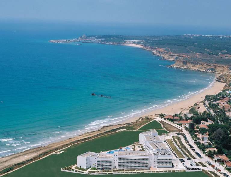 Conil de la Frontera Hotel Garbi Costa Luz 4* en Media Pensión y a Pie de Playa desde 50€/pax (Mayo-Junio)
