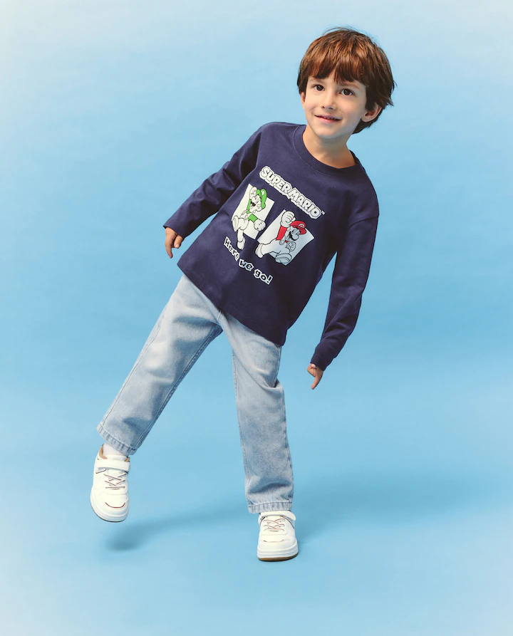 Camiseta manga larga licencia MARIO BROSS Azul marino tallas 104 y 110cm. 100% algodón