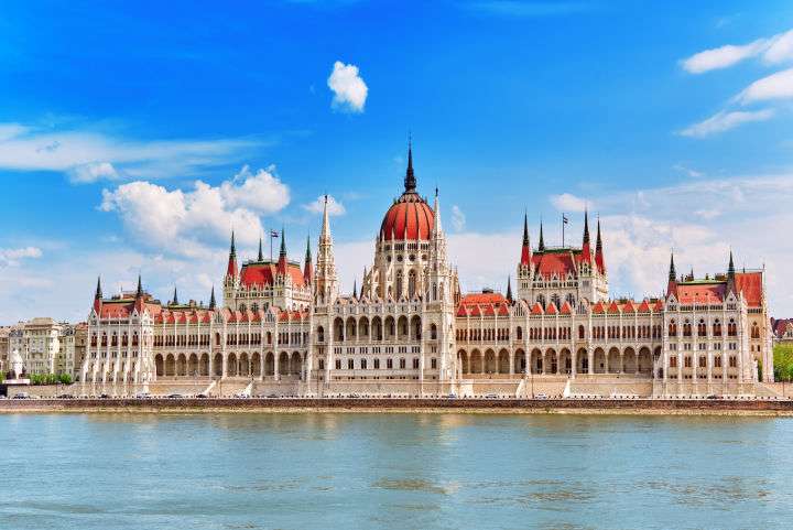 Budapest: 2 noches en Hotel 4* + Vuelos + Tour desde 225€ p.p (abril)