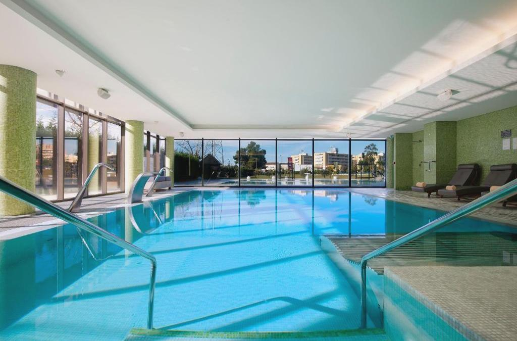 Desconexión en HOTEL 5*: lujo, DESAYUNO, PISCINA y SPA en el corazón de Braga (50% NIÑOS)(jul-sep, desde 65€)