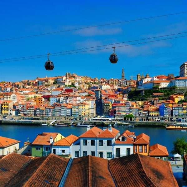 OPORTO (Portugal): VUELOS + HOTEL 4* + DESAYUNO por 114€ pxpm2!! (noviembre )