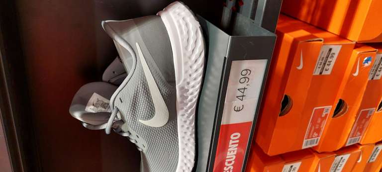 Nike Revolution 5 en azul y gris (Nassica Getafe)