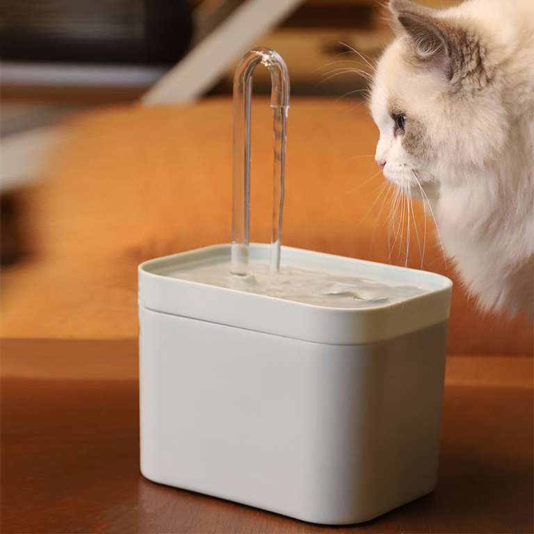 Fuente de agua 1.5L con filtro automático para gatos