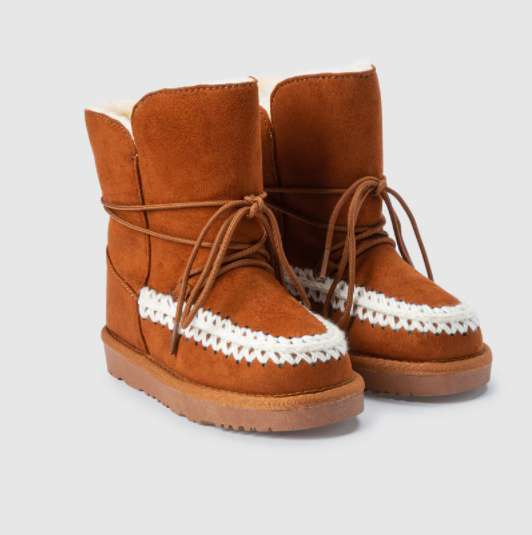 Mustang Botas de niña Mustang de color marrón claro con cierre cordones »  Chollometro
