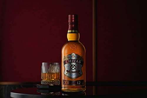 Chivas Regal 12 años Whisky Escocés de Mezcla con Lata y vaso de regalo - 700 ml