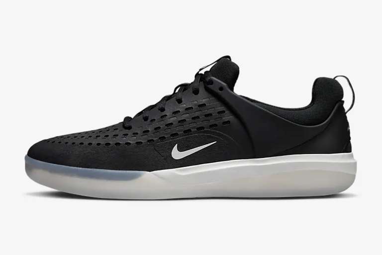 Nike SB Nyjah 3 (en negro, blanco y azul)