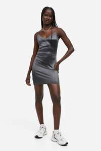 Lace-trimmed bodycon dress (color gris oscuro y todas las tallas).