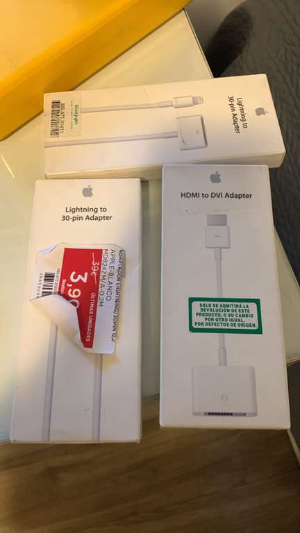 Accesorios Apple en Liquidación: Cable USB por 1.9€, Adaptador HDMI por 0.5€ [ElCorteInglés Córdoba]