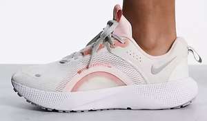 Zapatillas Nike React Escape Run 2 Mujer / Versión Premium por 34€. Precio para Nuevas Cuentas, si no son 33€ y 40€.