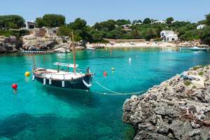 Menorca -> Desde 3 noches con ferry y coche a bordo desde 99€/persona