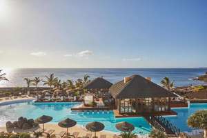 Viaje de LUJO a Lanzarote Vuelos + de 3 a 7 noches de hotel 5* con spa y desayunos por 378 euros! PxPm2 hasta junio