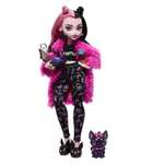 Monster High Fiesta de Pijamas Draculaura Muñeca articulada con Pijama, Mascota murciélago y Accesorios, Juguete +4 años (Mattel HKY66)