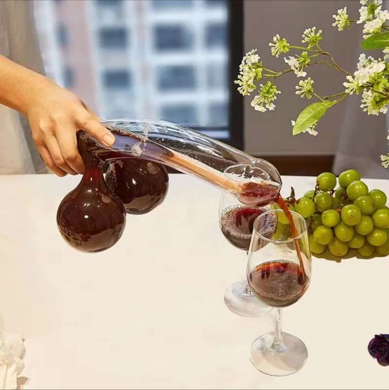 Decantador de vino con forma de pepino