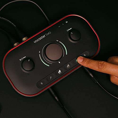 Focusrite Vocaster Two: interfaz de pódcast, dos entradas micrófono, dos salidas de auriculares, Auto Gain, Enhance y silencio, nero