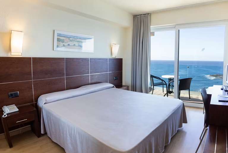 Hotel de lujo 3 noches + VUELO en Mallorca 4* media pensión en AGOSTO. THB Sur Mallorca PxPm2